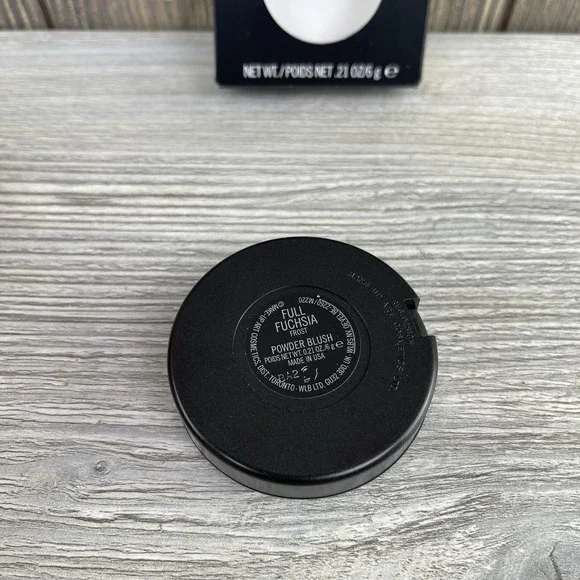 MAC Powder Blush FULL FUCHSIA .21 oz / 6 g New in Box 0.21 oz - Picture 11 of 11